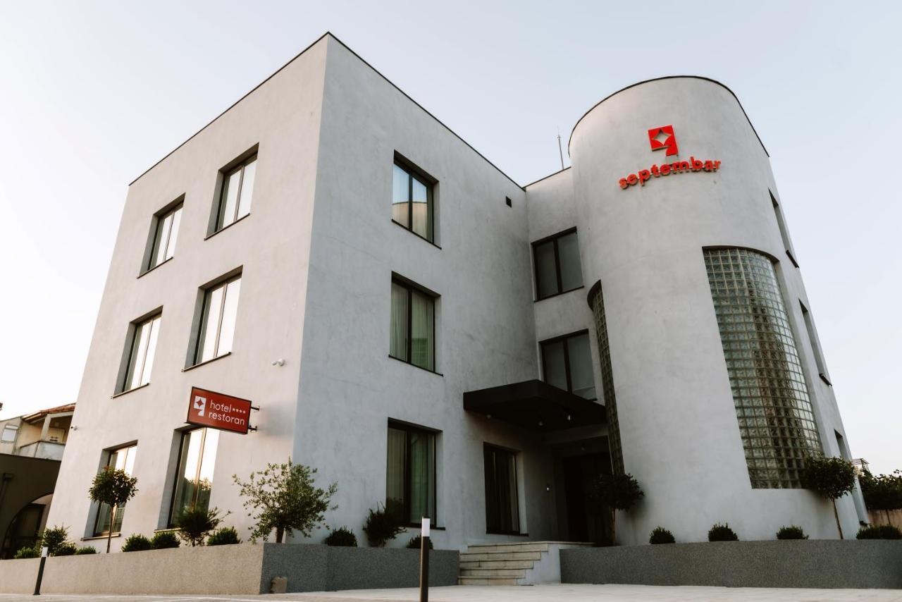 Hotel Septembar Podgorica Buitenkant foto
